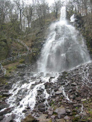 358-5825_Wasserfall Trusetal